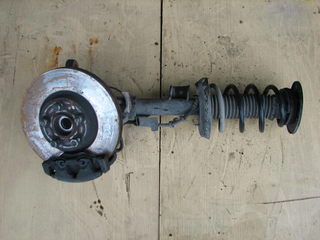 фото №1, Поворотный кулак правая амортизационная стойка ford s-max 2.0 tdci