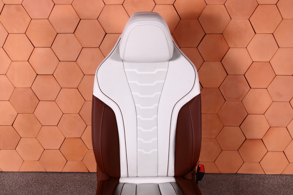 фото №7, Bmw 8 g15 сиденья туннель салон individual tartufo