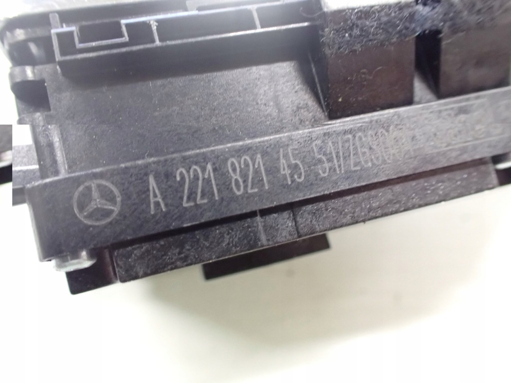 фото №7, Панель кнопки окон mercedes-benz оригинальный номер a2218214551