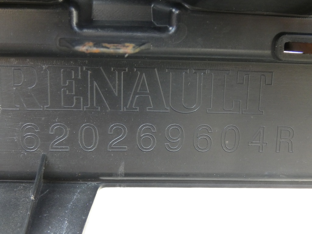 фото №16, Бампер, решітка середня renault captur i lift