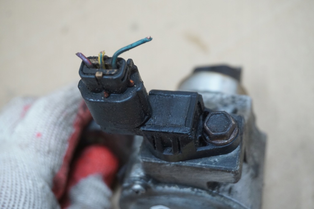 фото №9, Suzuki grand vitara i аппарат зажигание 2,0 16v 98-05r