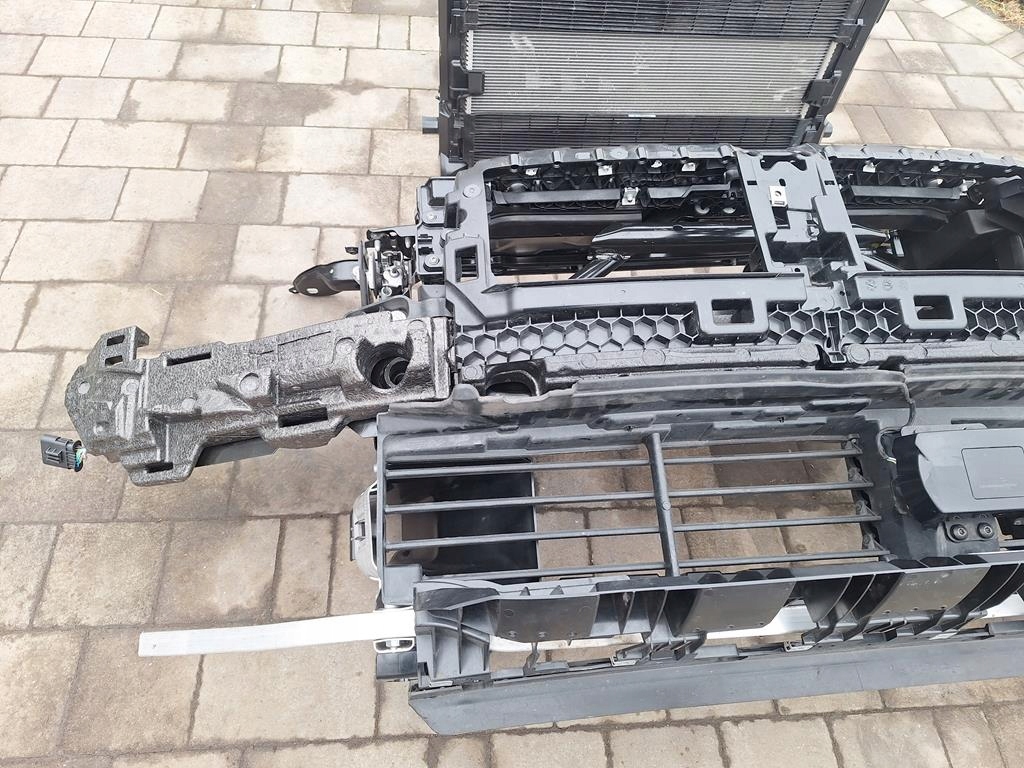 фото №9, Bmw i4 g26 m-pakiet led black бампер pas капот a300 c36 usa nowa капот