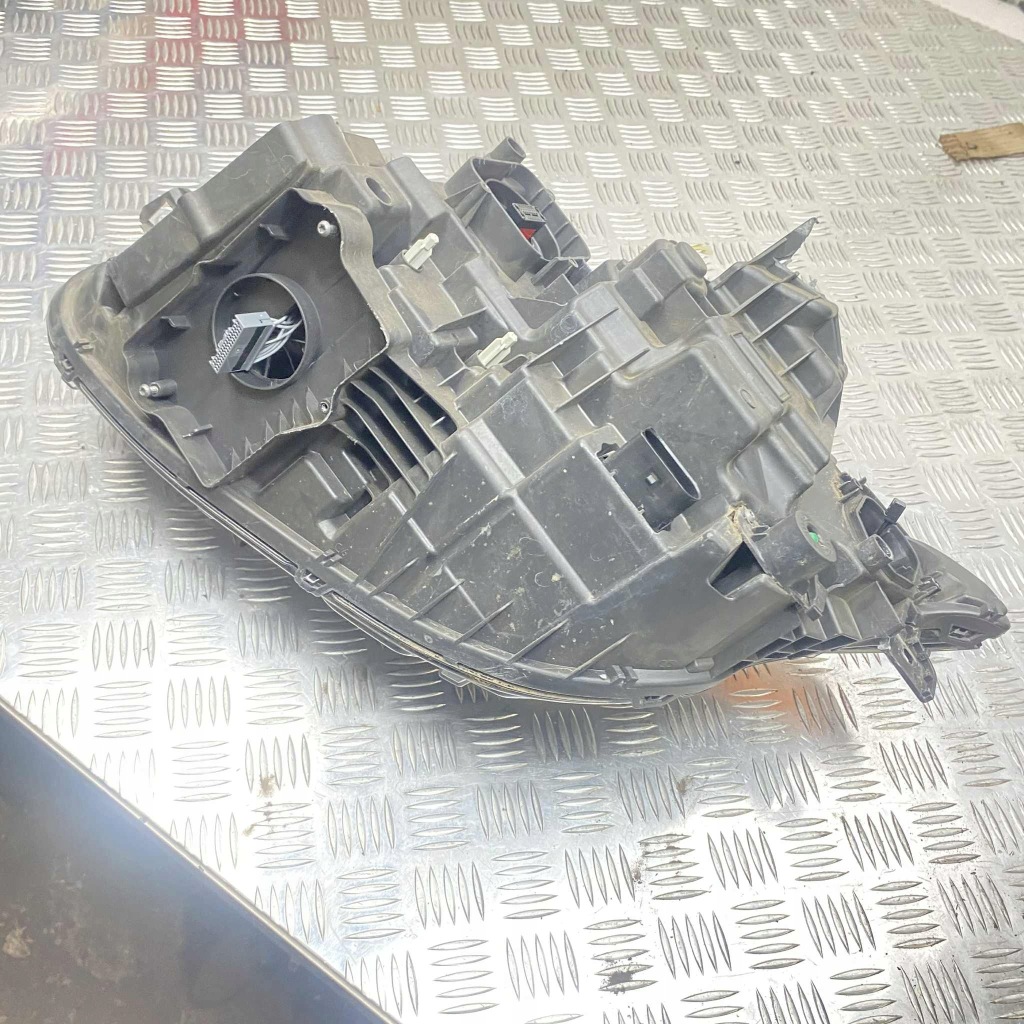 Фара правый перед full led америка xc90 2 4 модули 31446687 с Разборки