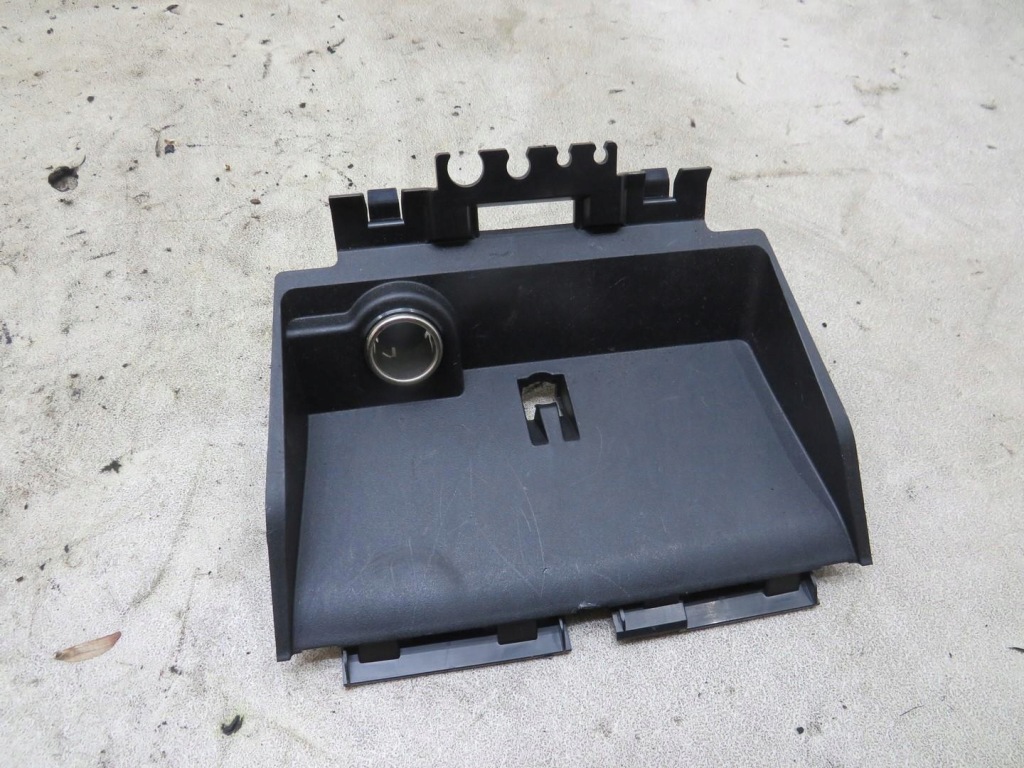 фото №1, Разъём прикуривателя subaru xv 66241fj010