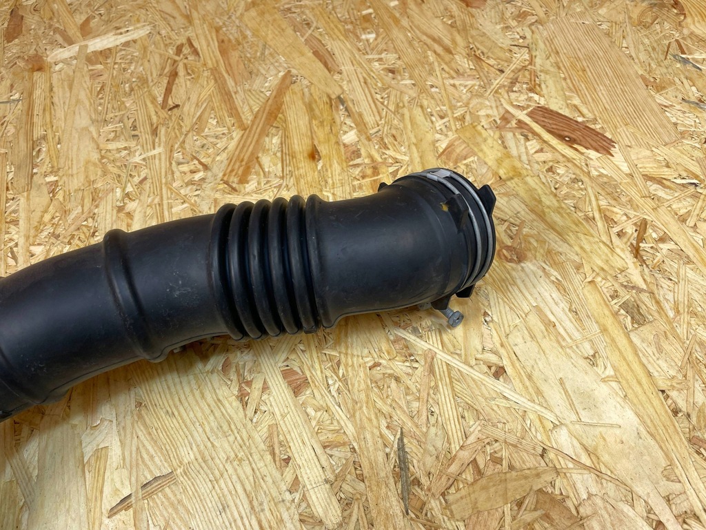 фото №9, Впуск повітрозабірник шланг труба повітря toyota yaris iv cross 17880-f3040 2020-