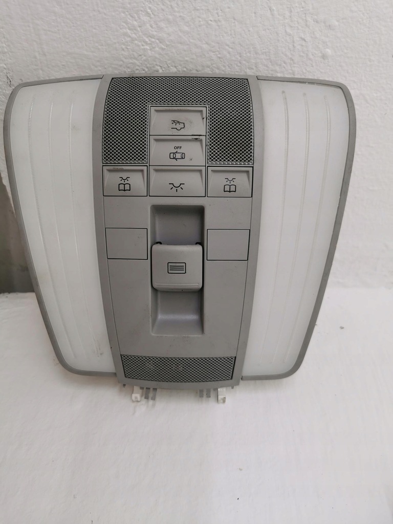 фото №1, Лампа потолочный mercedes e-klasa w212 kombi