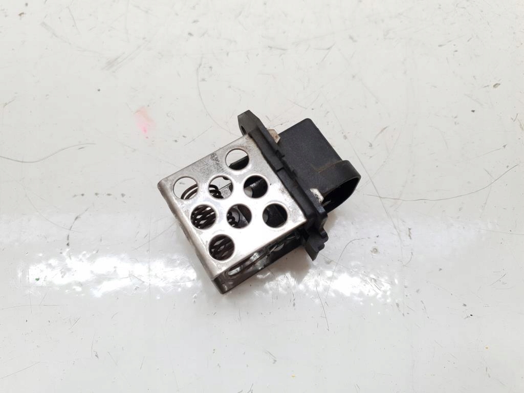 фото №1, Резистор резистор вентилятора renault megane iii