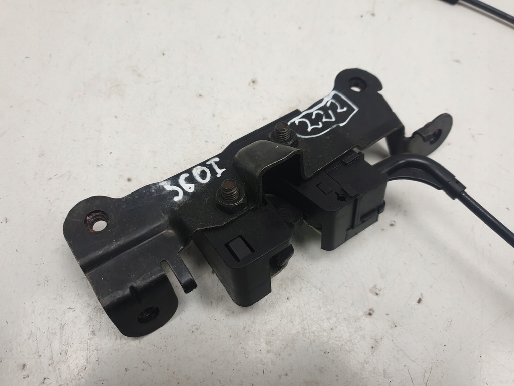 фото №3, Volvo s60 левая ручка складывания сиденье 9188720