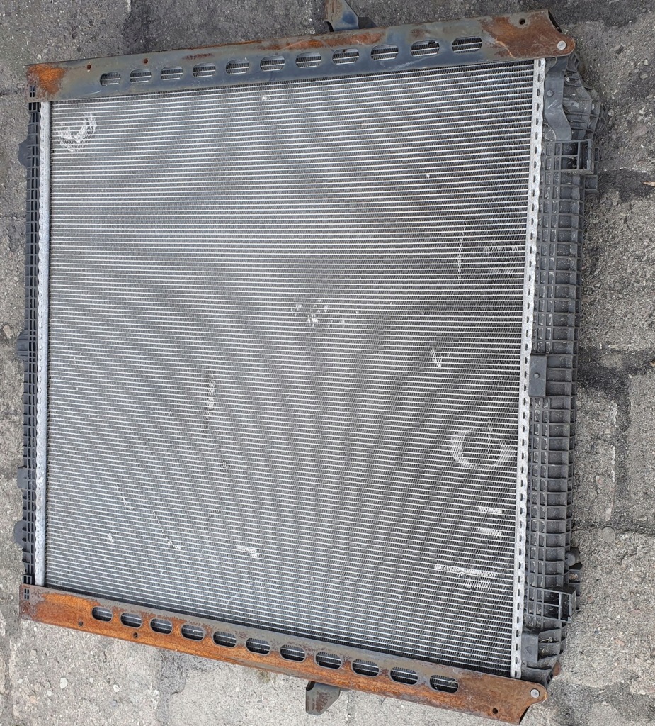 Радіатор води mercedes actros mp4 a9605000801 Ціна