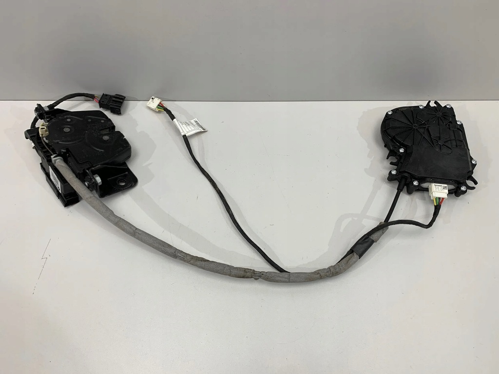 фото №1, Bmw x6 f16 f86 замок доводчик кришки 7318696