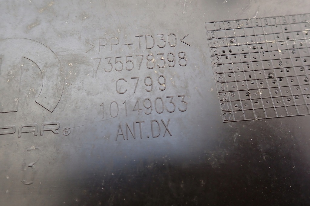 фото №11, Jeep renegade 14- молдинг двері права перед przdnia 735578398 rh оригінальний номер