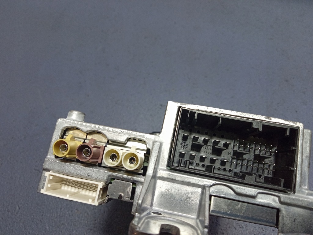 фото №4, Bmw 1 f40 усилитель аудио