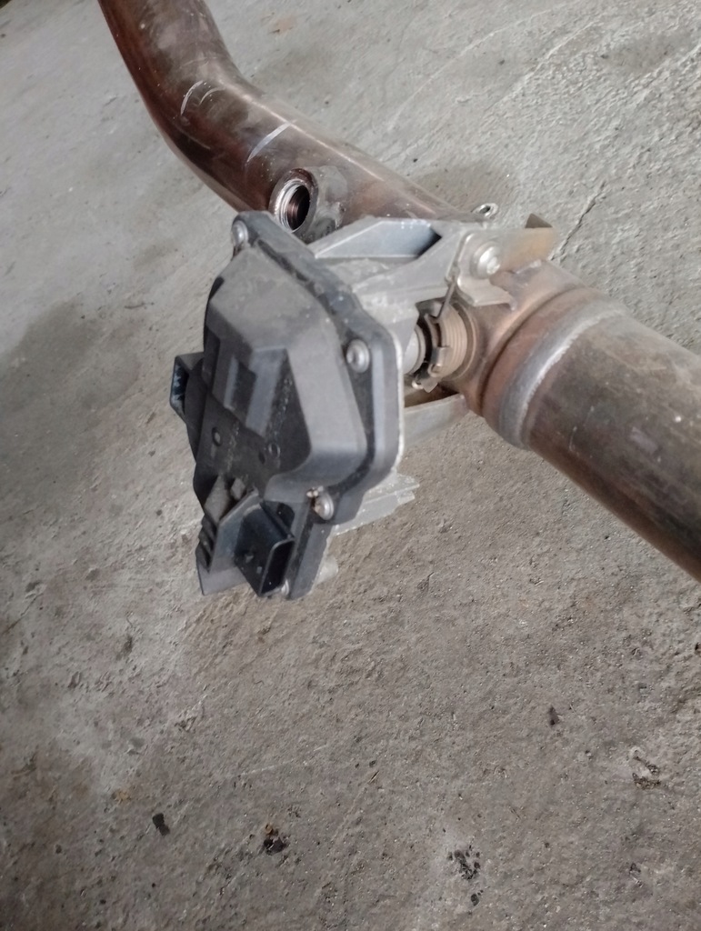 фото №4, Гасник вихлоп труба renault megane iv hb lift 1.5 bdci adblue