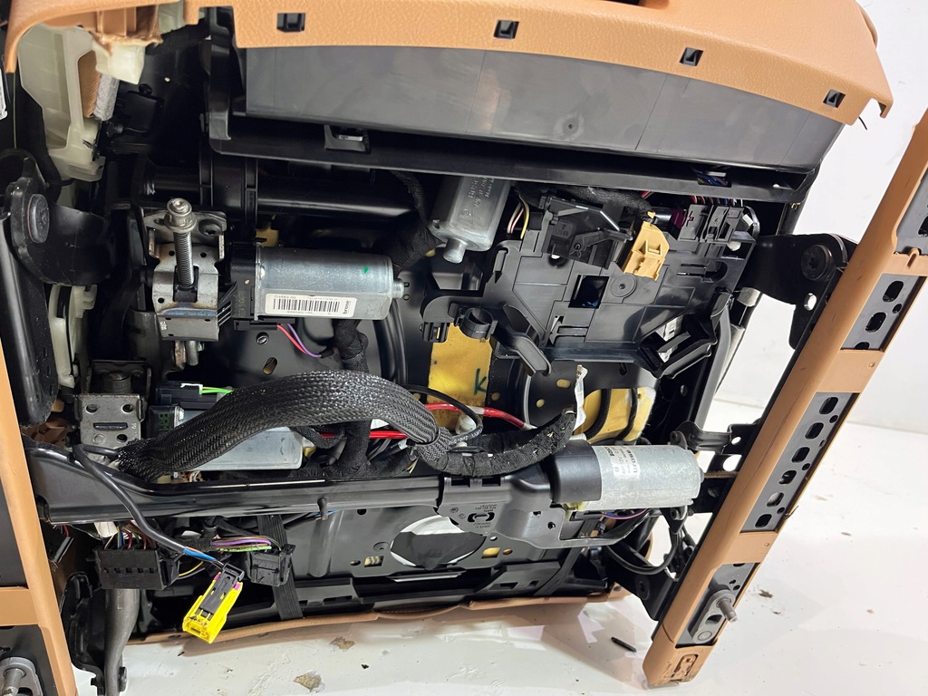 фото №12, Сидіння пасажира cayenne 92a 7p5 turbo s cognac вентиляція , з підігрівом ,екран !