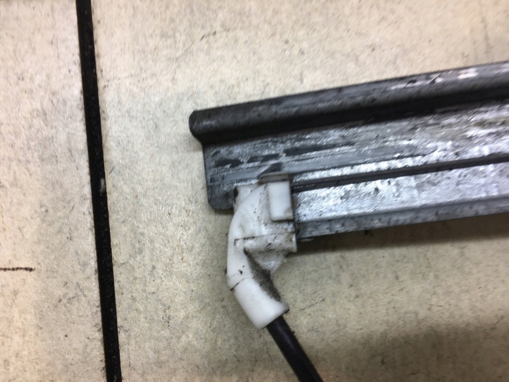 фото №8, Подъемник стекло правый перед primera p11 2 pin