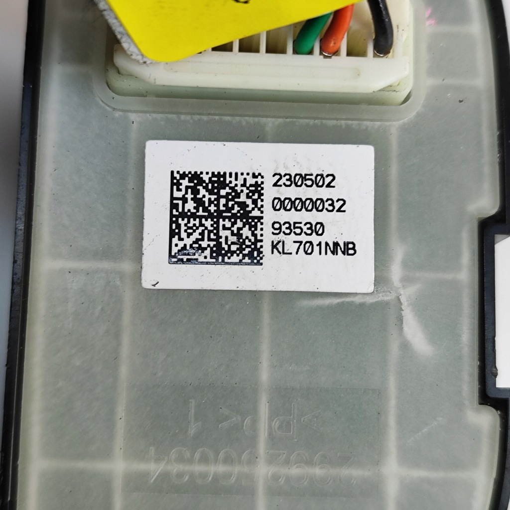 фото №7, Hyundai ioniq 6 2024 кнопка регулировки зеркал боковых