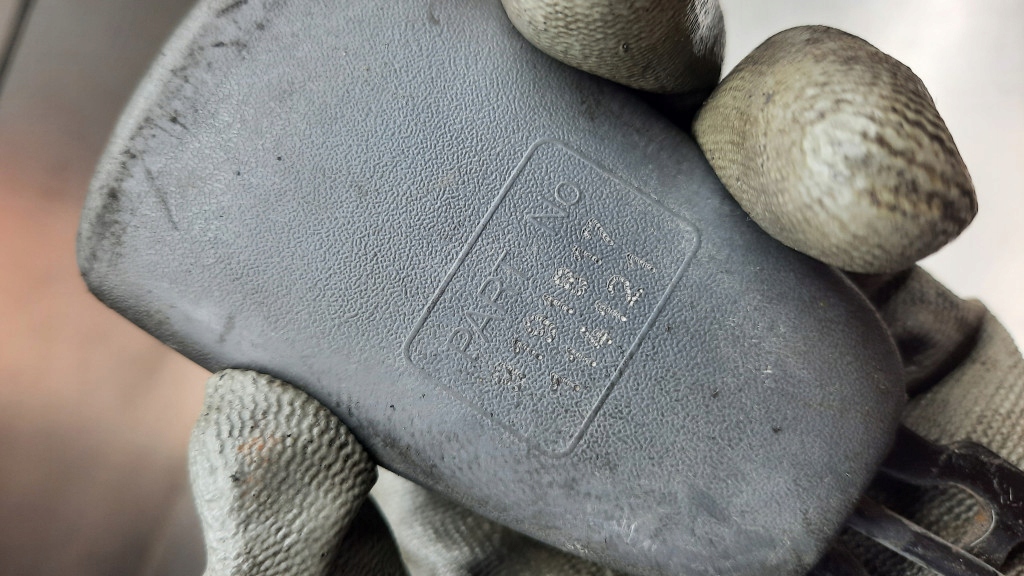 фото №5, Натяжитель поперечина левый перед 9191817 volvo s60 v70 ii