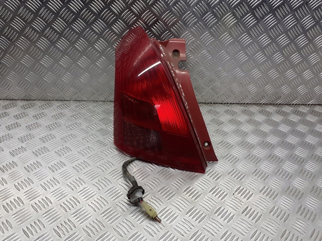 фото №1, Лампа левая задняя suzuki swift iii