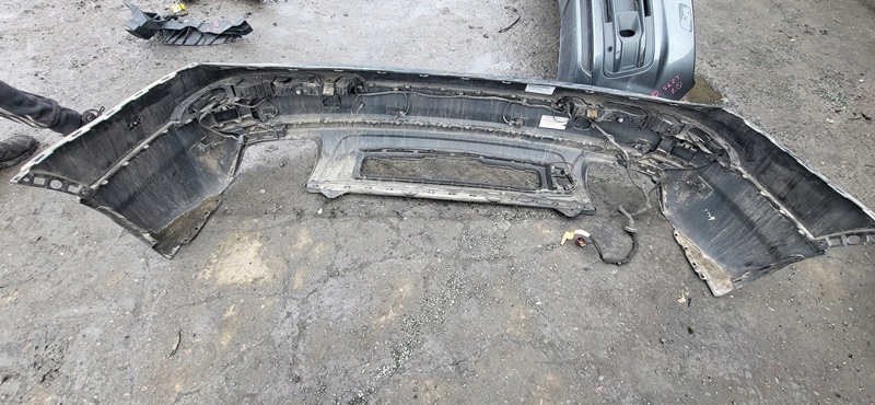 Audi q7 4m 16r бампер задняя задний pdc lz7s pod hak в Украине