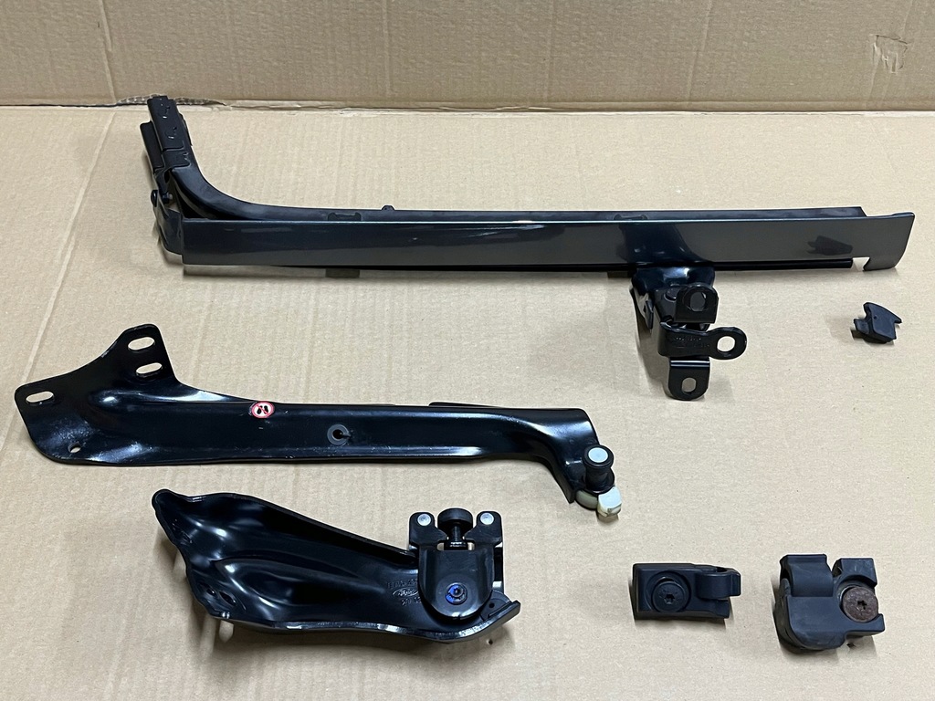 фото №1, Tourneo courier 14 ролики двері bok лівий напрямна задня