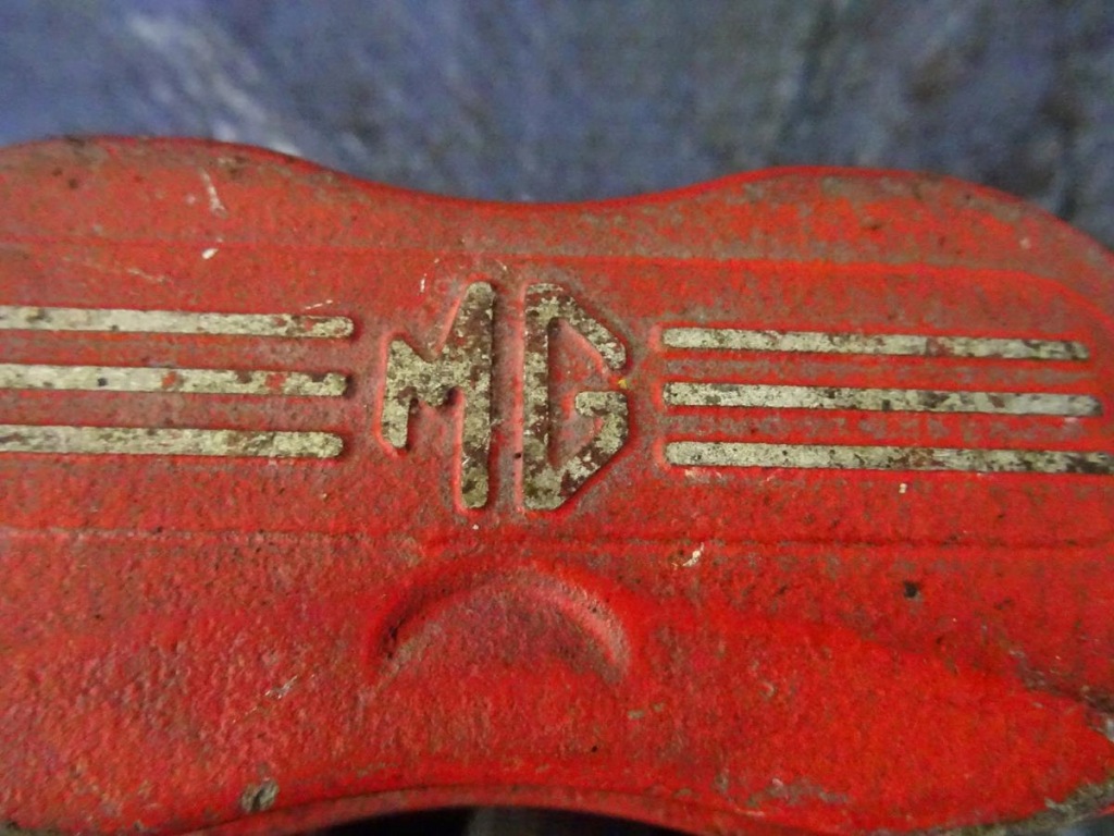 Комплект супорт перед правий лівий mg-tf cp7601 Недорого