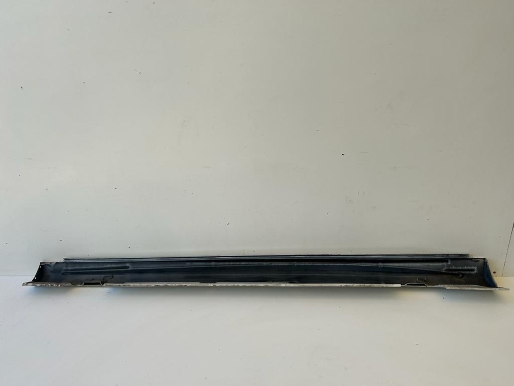 фото №2, Mercedes a 176 amg молдинг поріг права 1766980054