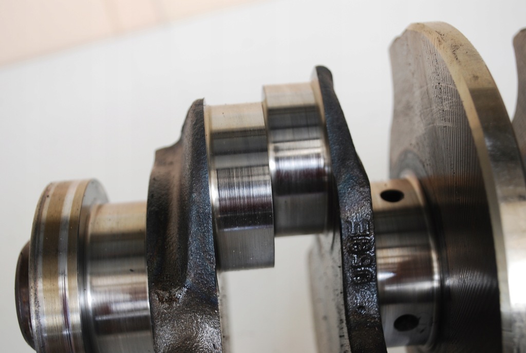 фото №3, Wał коленчатый audi a6 c5 2.5 tdi afb 059e