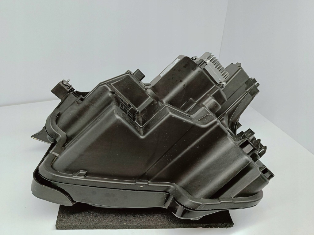 Tesla model y juniper 25- фара правий перед full led європа  1918351-00-d Київ