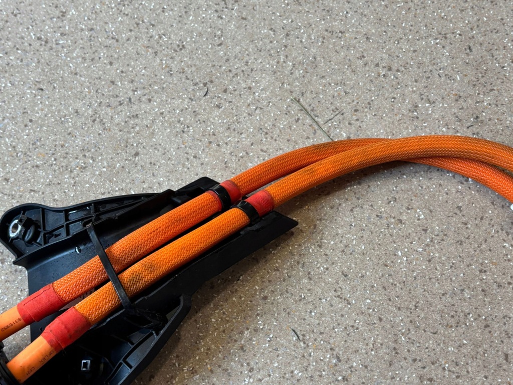 Шланг wysokiego напряжения bmw x1 u11 5a1c8d7 с Разборки