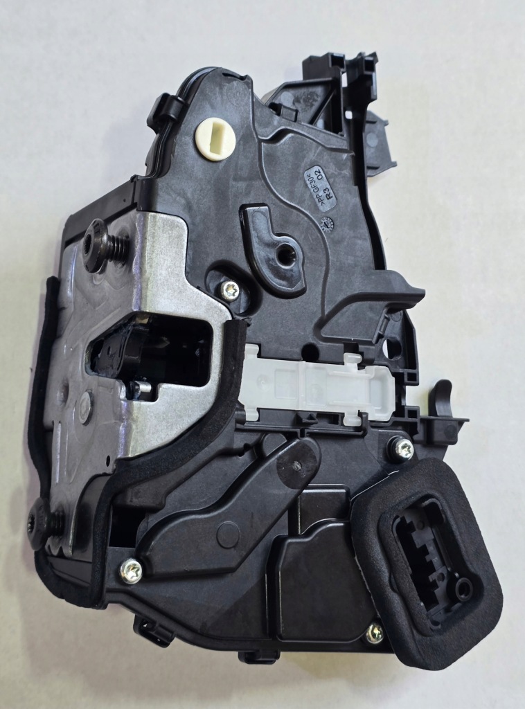 фото №6, Замок двері правий задня задній 3j0839016 volkswagen t-roc tiguan iii golf