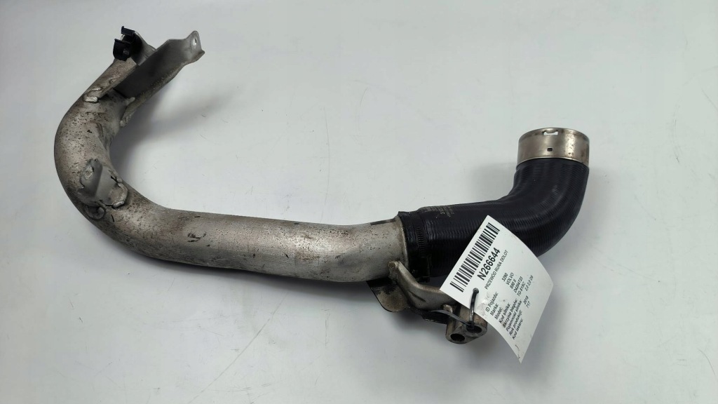 Купить Шланг труба воздухозаборник 31657743 volvo s90 2