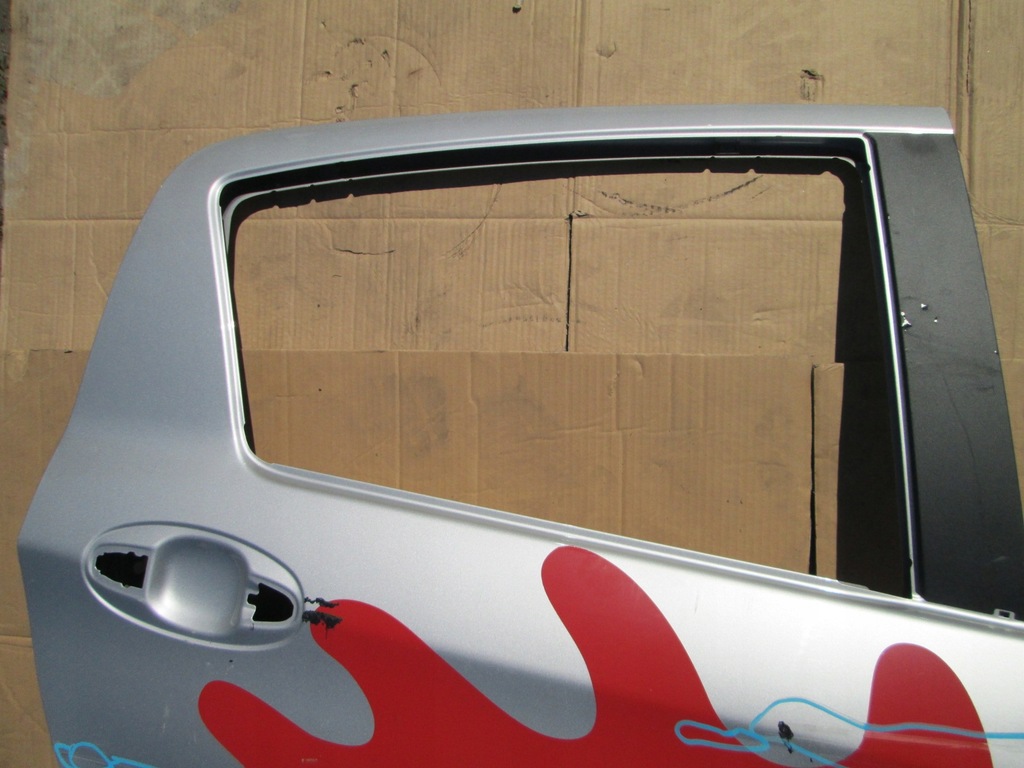 фото №10, Дверь правое задняя задние toyota yaris iii 11-