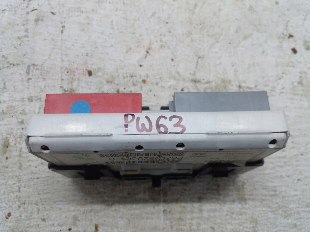 фото №4, Дисплей екран renault scenic i p8200028364a