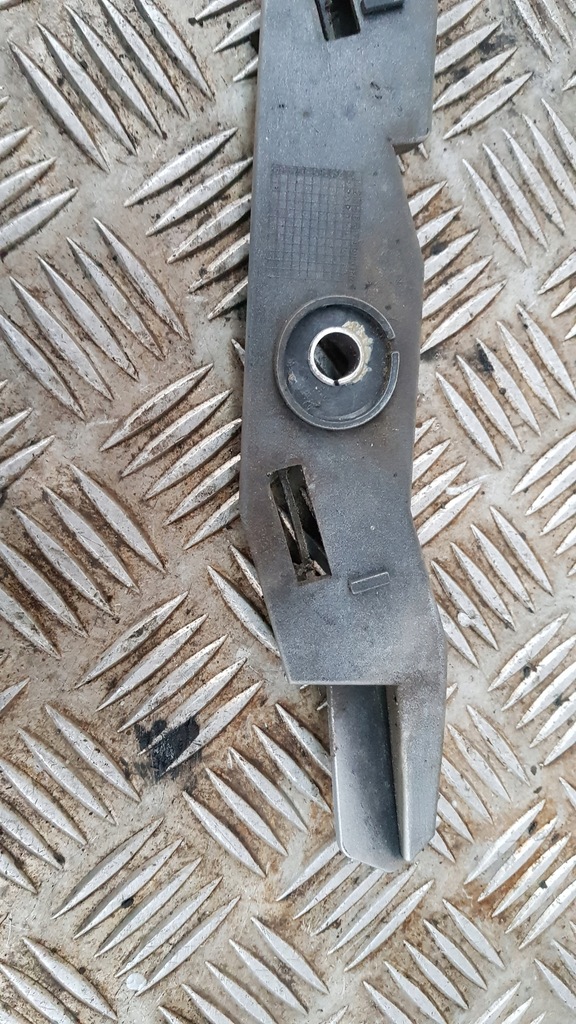 фото №9, Citroen c4 i picasso grand picasso напрямна кронштейн бампера лівий перед