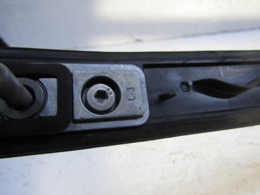 Renault kadjar рейлинг крышный левое  738218674r Доставка