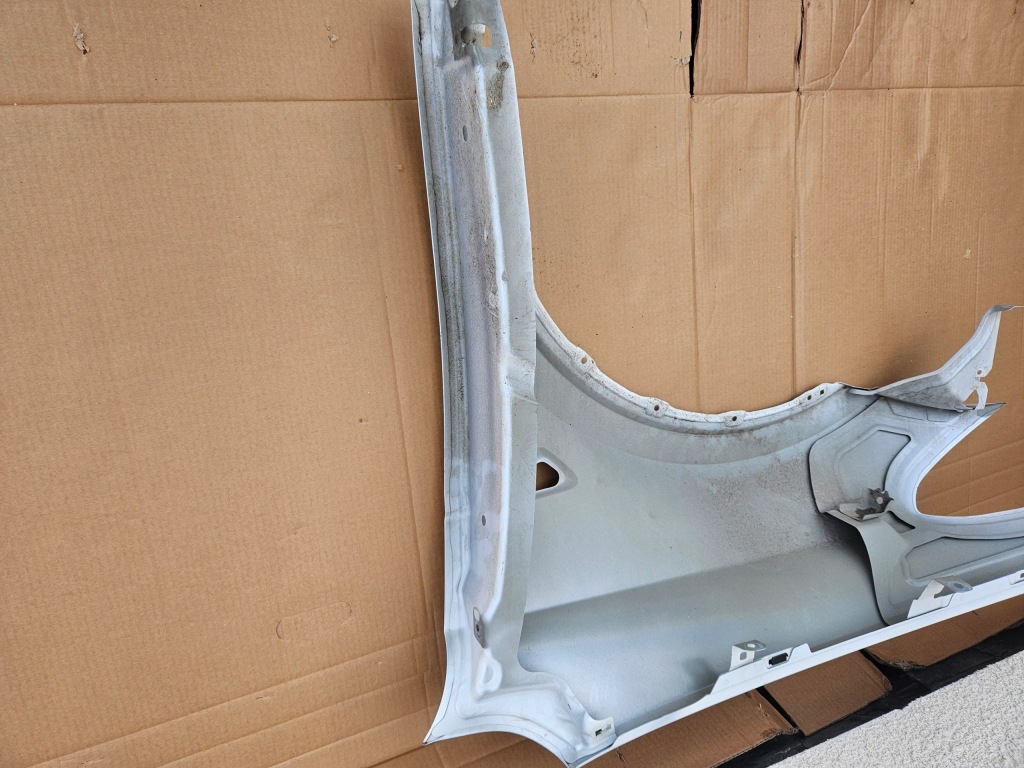Tesla y крило перед правий 149347200c Ціна
