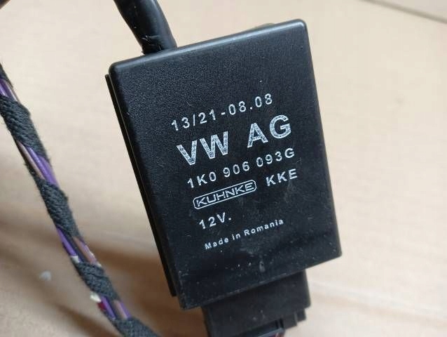 Блок керування модуль насоса пального skoda fabia iii rapid 1k0906093g в Україні