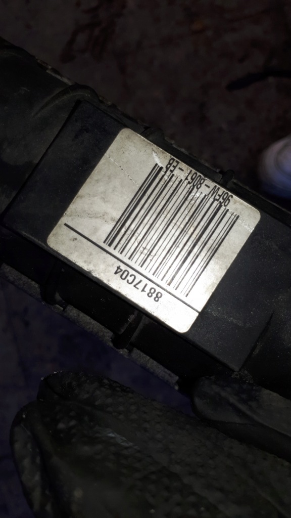 96fw-8061-eb радиатор воды ford fiesta mk4 1.8 Доставка