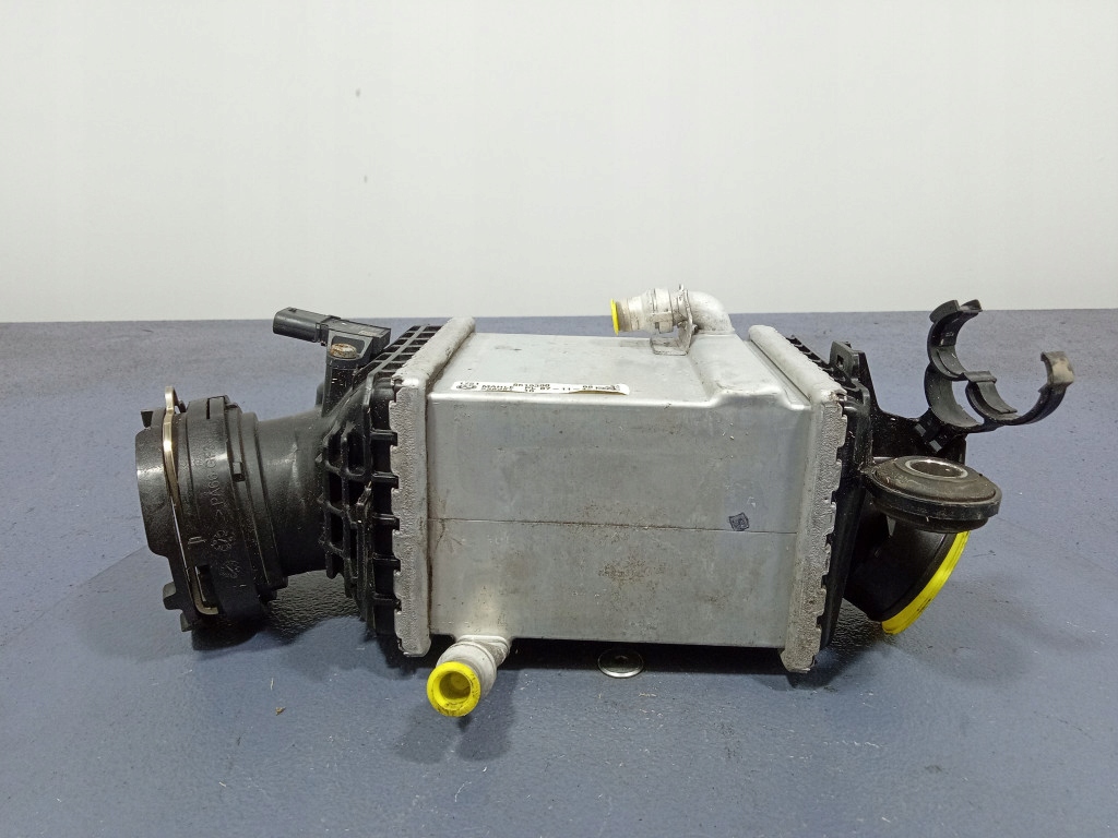 Bmw 5 g30 m550i 7 g11 g12 750i 4.4 n63 радиатор интеркулер 8619390 с Разборки