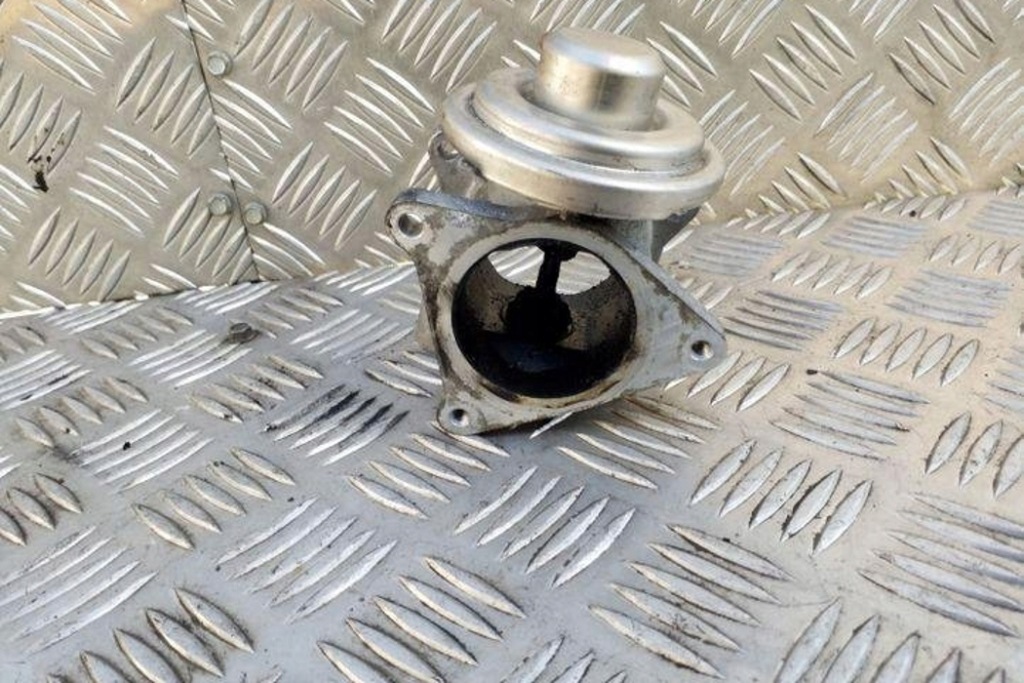 фото №6, Клапан egr vw polo 9n_ 038131501an 1.9l дизель 74kw 2007