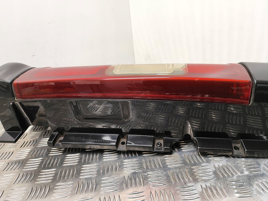 фото №8, Opel vivaro 2016 ліва сторона лампа задня