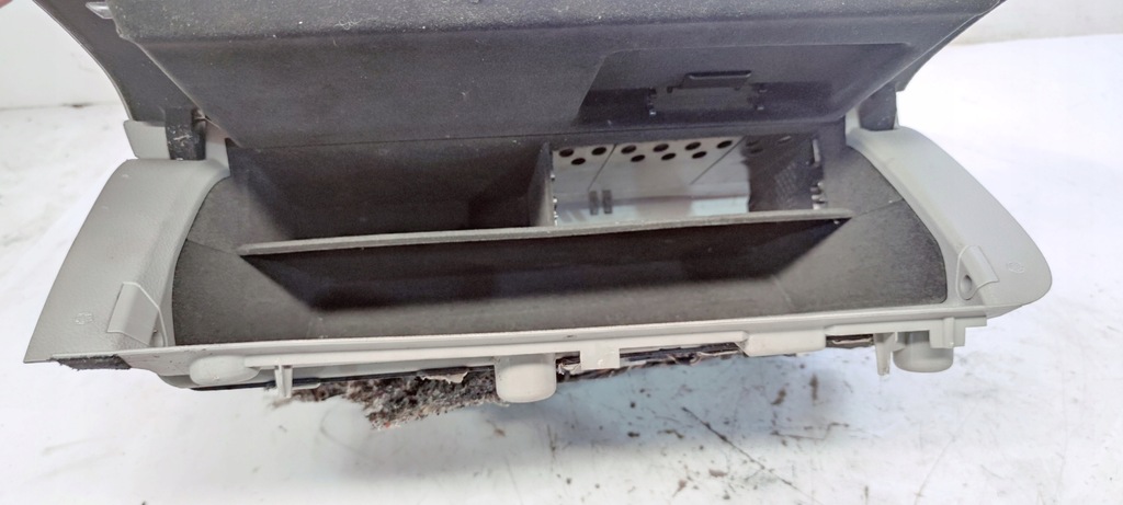 фото №11, Бардачок пассажира audi a6 c6 4f1857035ah ec3 szary