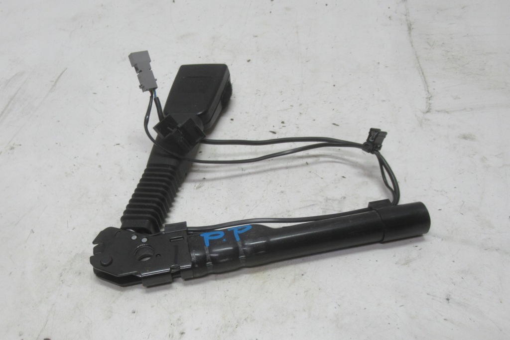 Купити Bmw e87 натягувач поперечина правий перед 34050061b