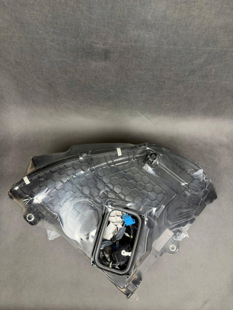 Fabrycznie nowa лампа передняя левая digital mercedes eqs v297 a2979060502 Оригинал