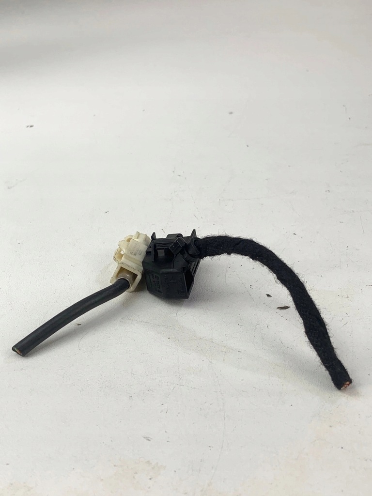 фото №5, Роз'єми штекер колодка дисплея skoda octavia iii