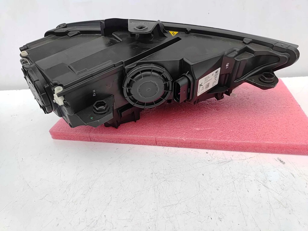 фото №12, Audi a3 8v 12-16 лампа ліва перед передня bi ксенон поворотний 4628