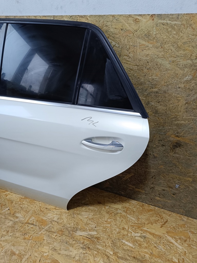 фото №3, Дверь левая задняя ml w166 mercedes