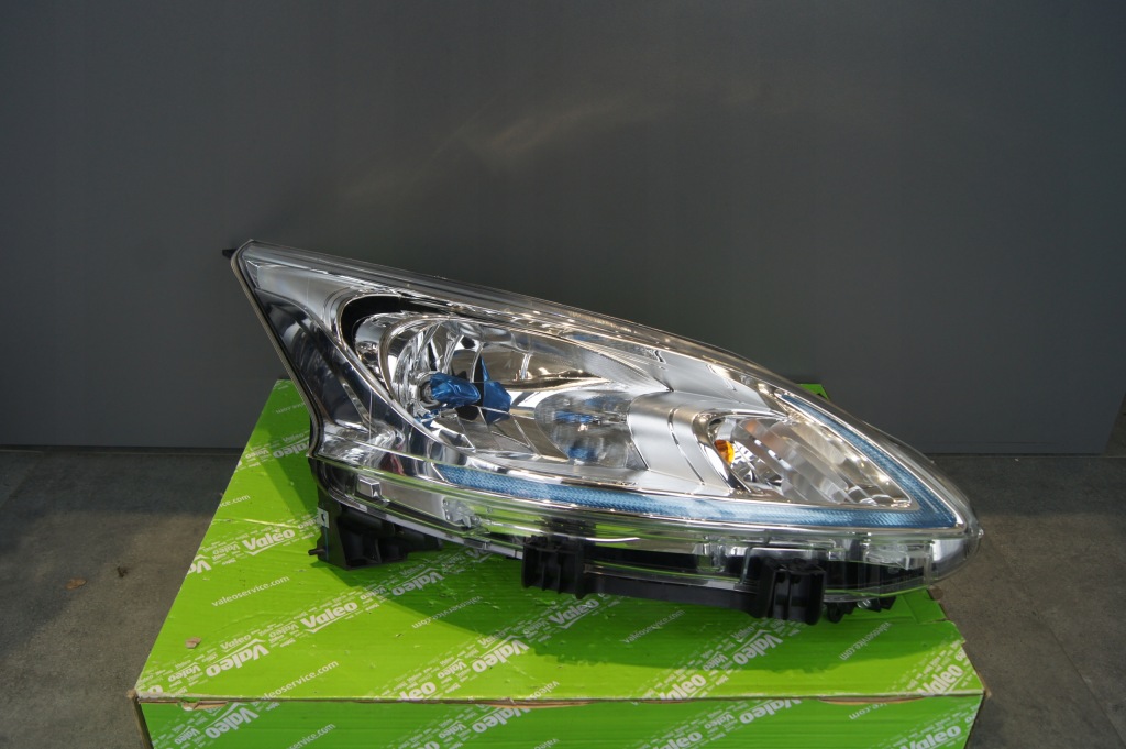 фото №1, Лампа nissan e nv200 правая europa