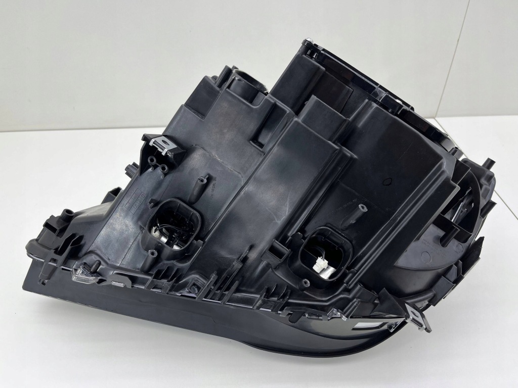 Bmw 7 f01 f02 рестайлинг  правая фара ксенон европа 7348506 Оригинал