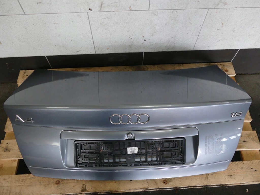 Купити Audi a4 b5 sedan кришка багажника багажника ly7l